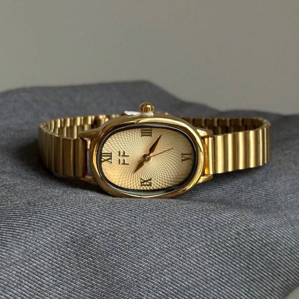 Dull Gold Oval Dial Stainless Steel Watch