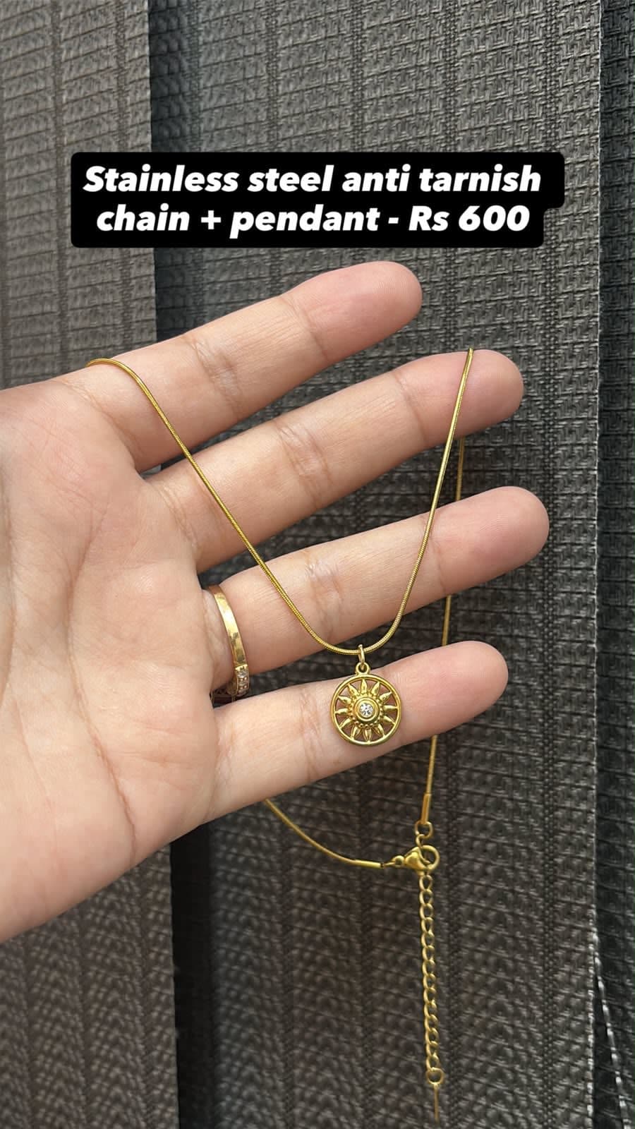 Blooming Sun pendant + Chain - Antitarnish, Stainless steel